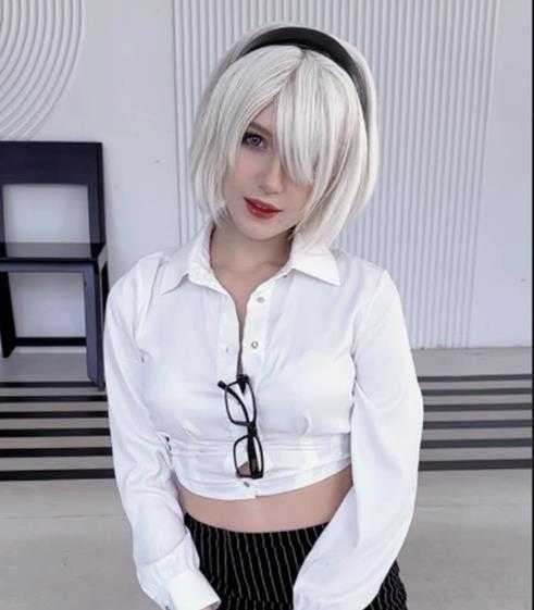 COSPLAY图赏：俄妹COS《尼尔》各色2B 黑丝OL装精致美艳